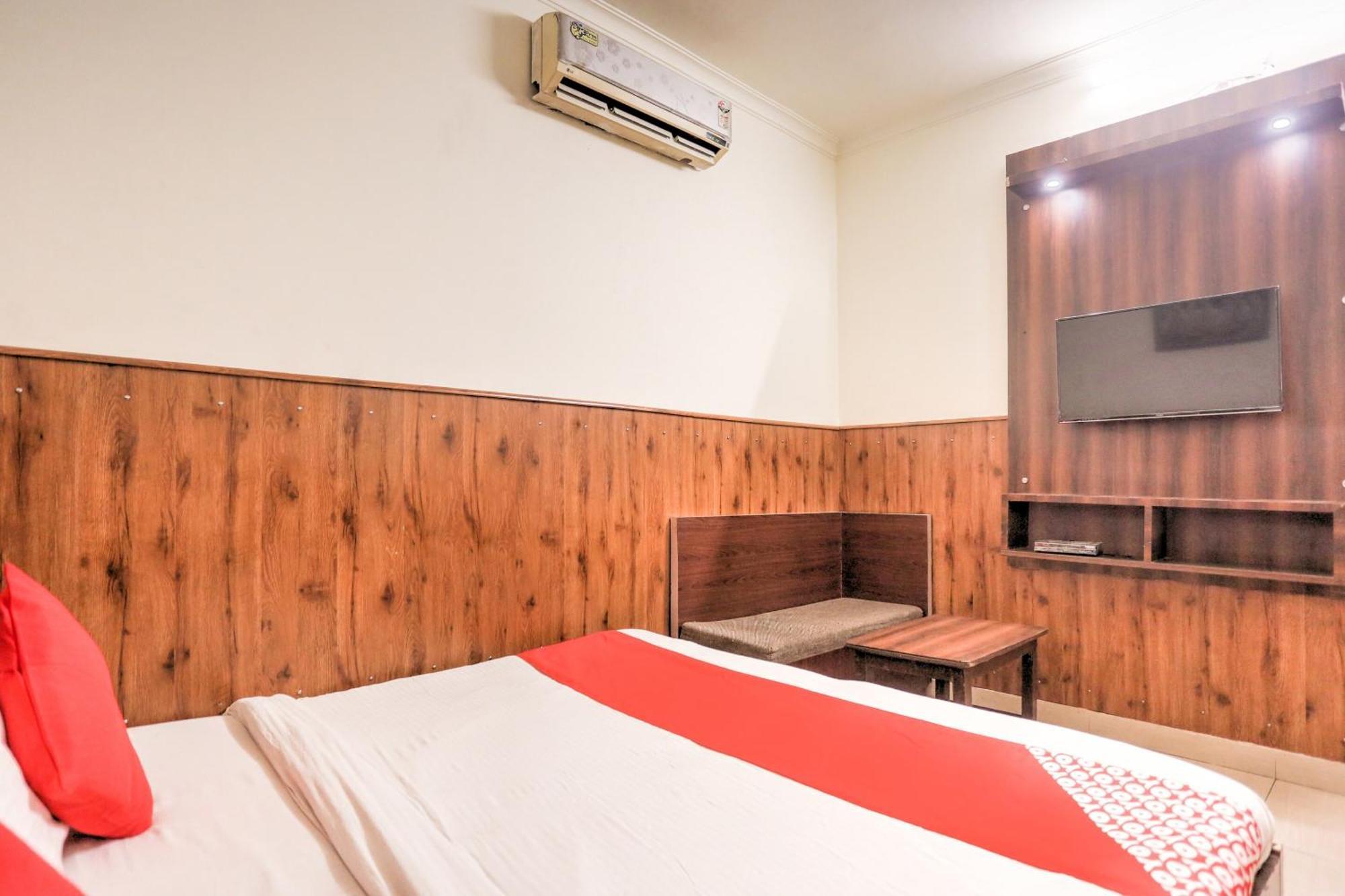 Hotel O Shri Sai Guest House Delhi  Exterior foto