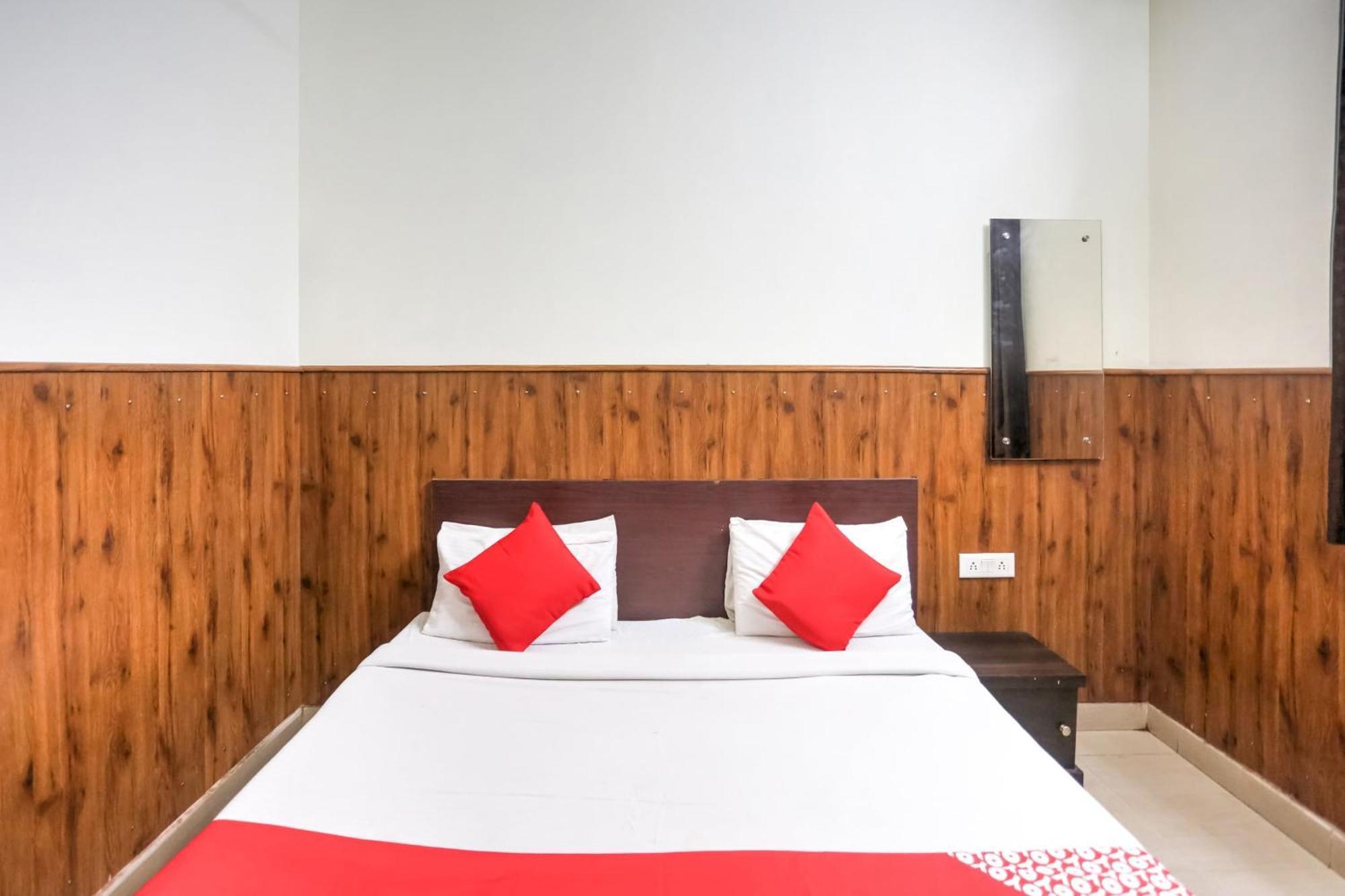 Hotel O Shri Sai Guest House Delhi  Exterior foto