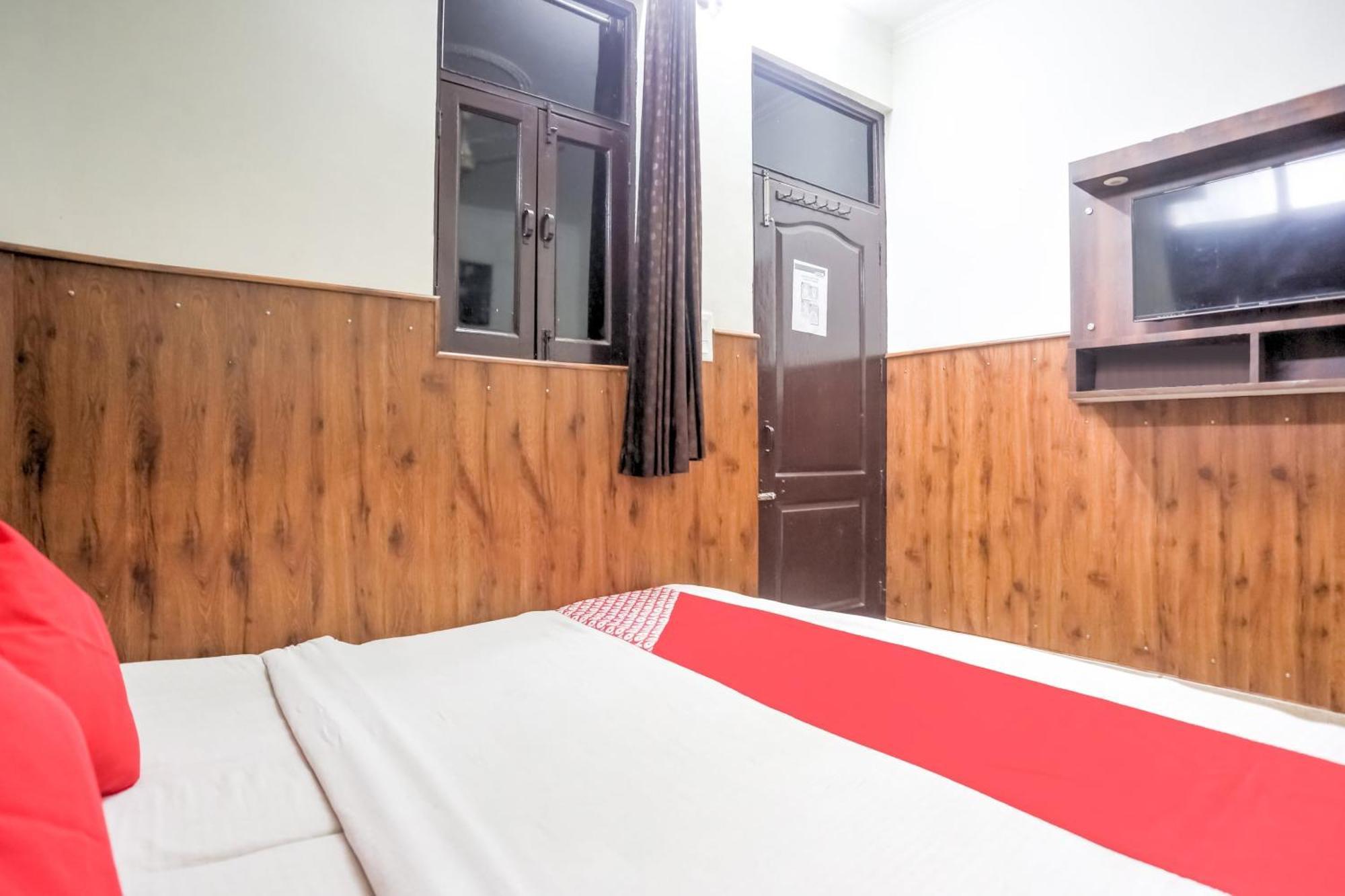 Hotel O Shri Sai Guest House Delhi  Exterior foto
